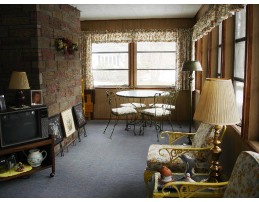 42 Marcia Road Wilmington, MA 01887 - Photo 7 of 13 Gallery Image 7