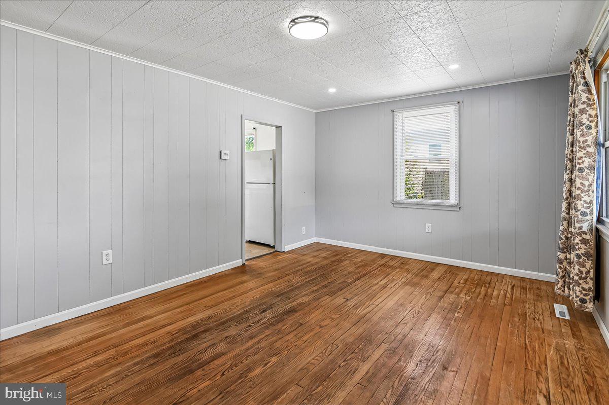 107 Fifth Avenue Halethorpe, MD 21227 - Photo 7 of 21