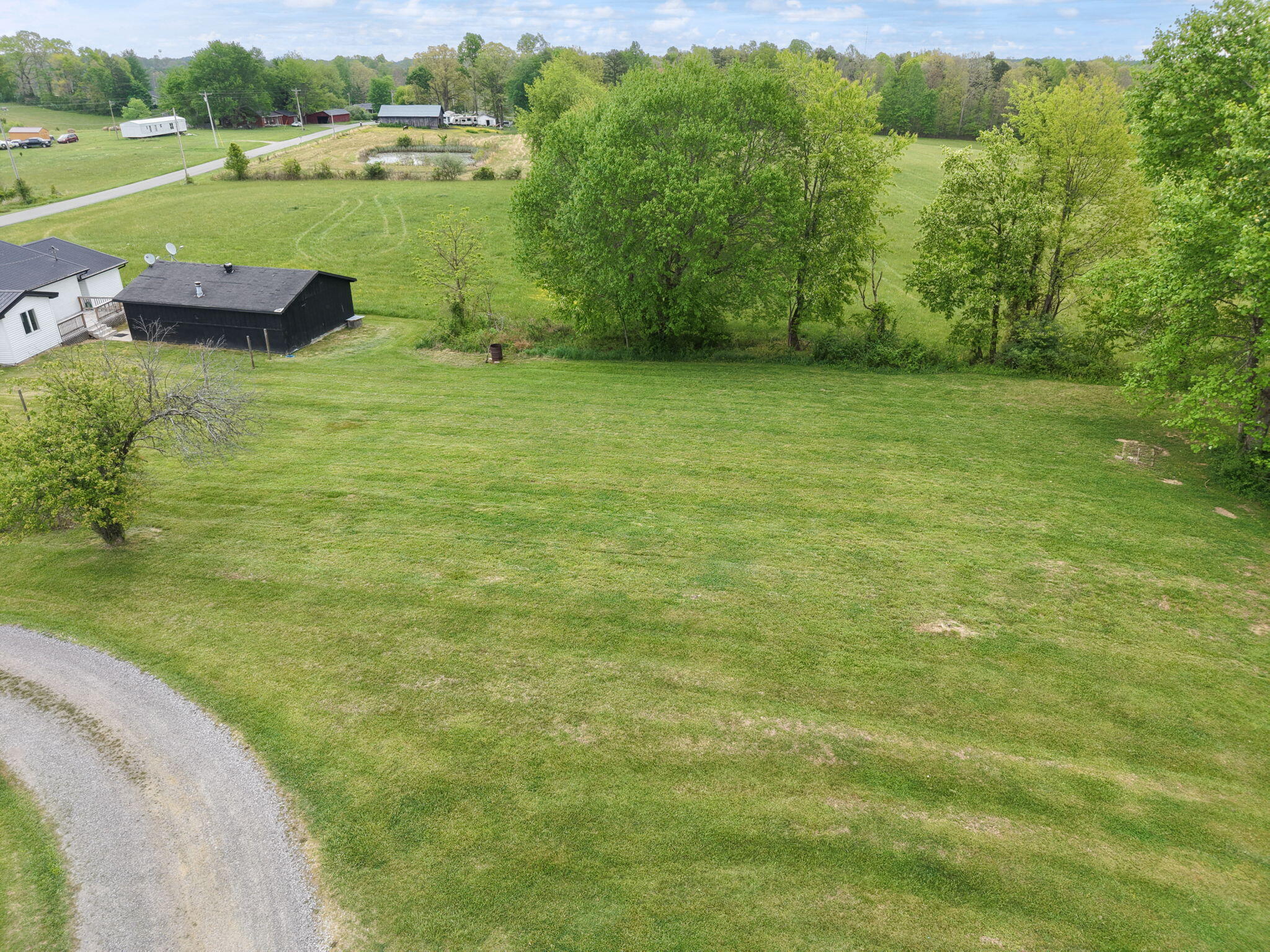 1726 Mildred Road McKee, KY 40447 - Photo 79 of 87 101-web-or-mls-DJI_20260422090255_0584_D