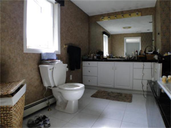 34 Pearl Road Saugus, MA 01906 - Photo 17 of 30 Gallery Image 17