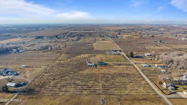 $399,900 | 300 East Martin Lane, Toppenish, WA 98948