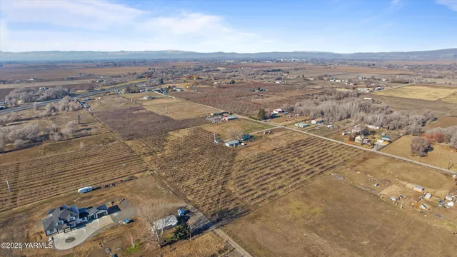 $399,900 | 300 East Martin Lane, Toppenish, WA 98948