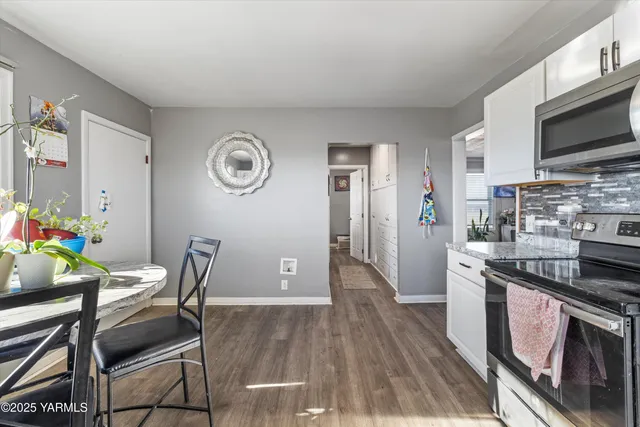 $399,900 | 300 East Martin Lane, Toppenish, WA 98948