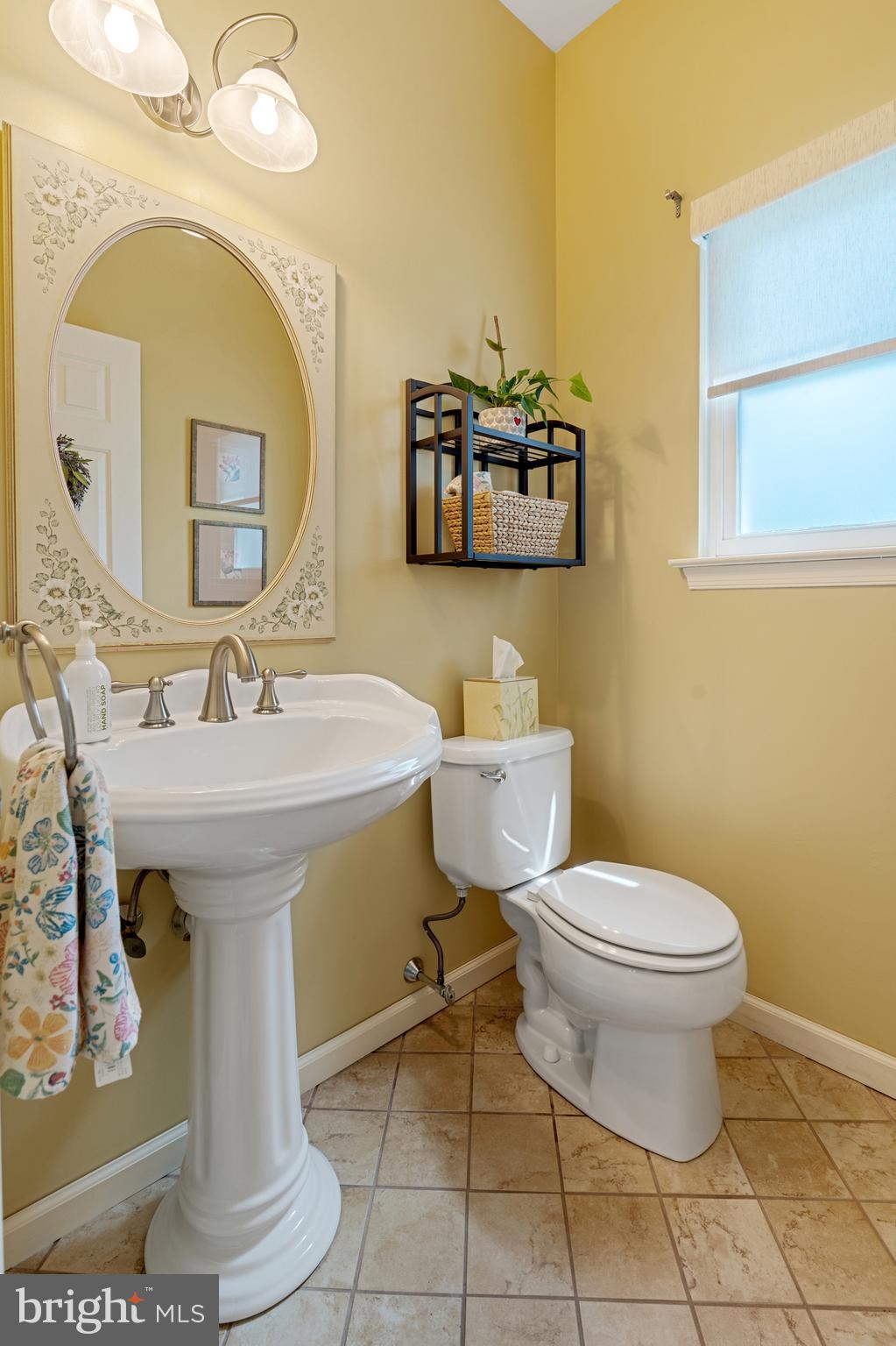4968 Cabin Run Road Pipersville, PA 18947 - Photo 14 of 33 1st floor powder room