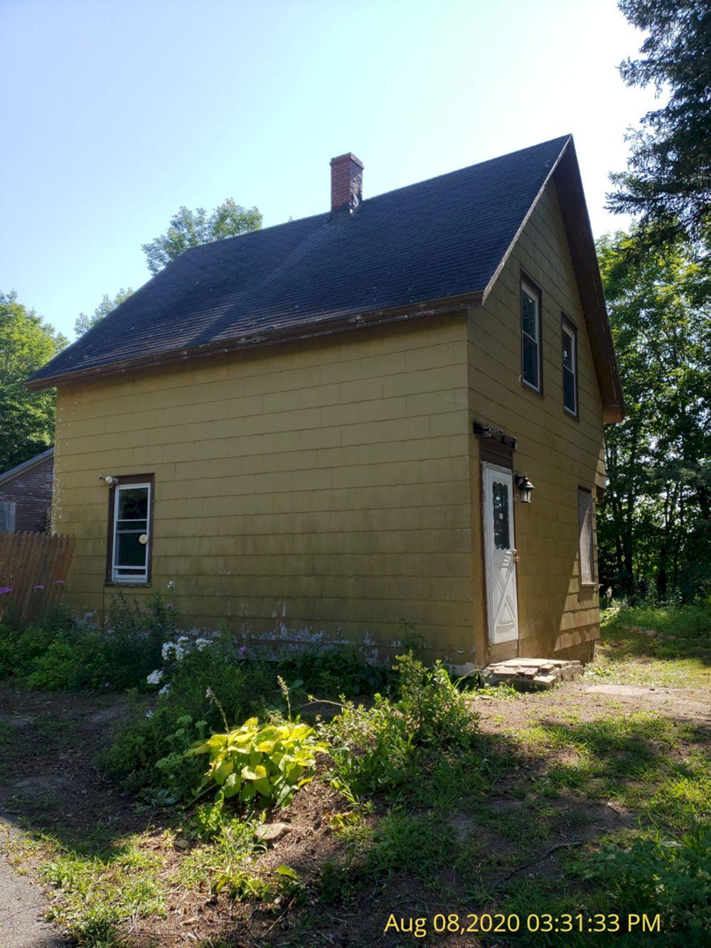 1367 Main Street Clinton, ME 04927 - Photo 1 of 15 1a