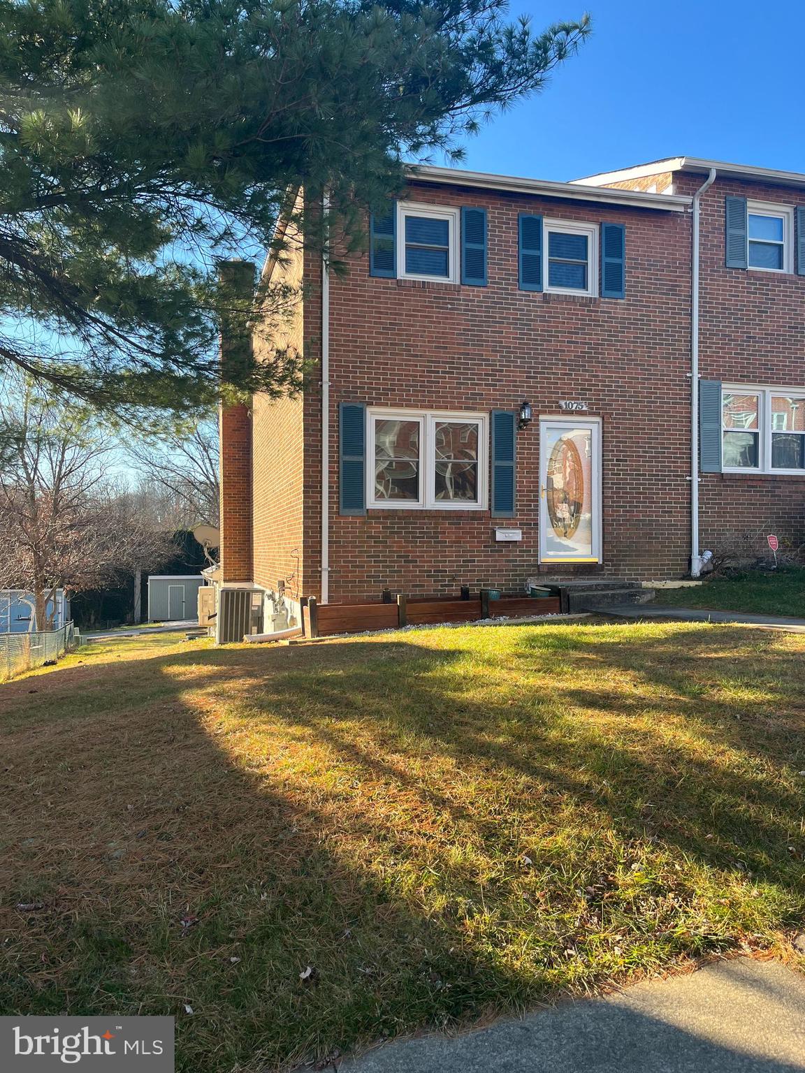 1075 Downton Road Baltimore, MD 21227 - Photo 1 of 7