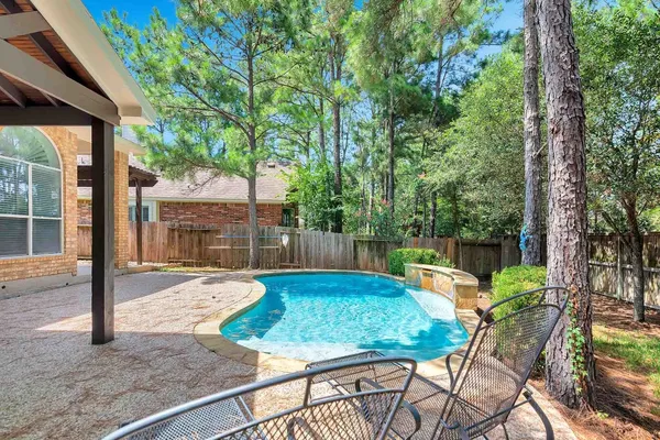 $3,900 | 22 North Queenscliff Circle, The Woodlands, TX 77382