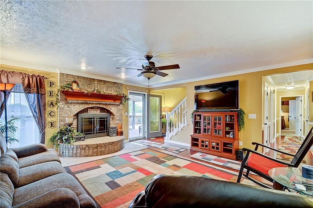 9731 North Kitchen Road Mooresville, IN 46158 - Photo 2 of 18 Gallery Image 2