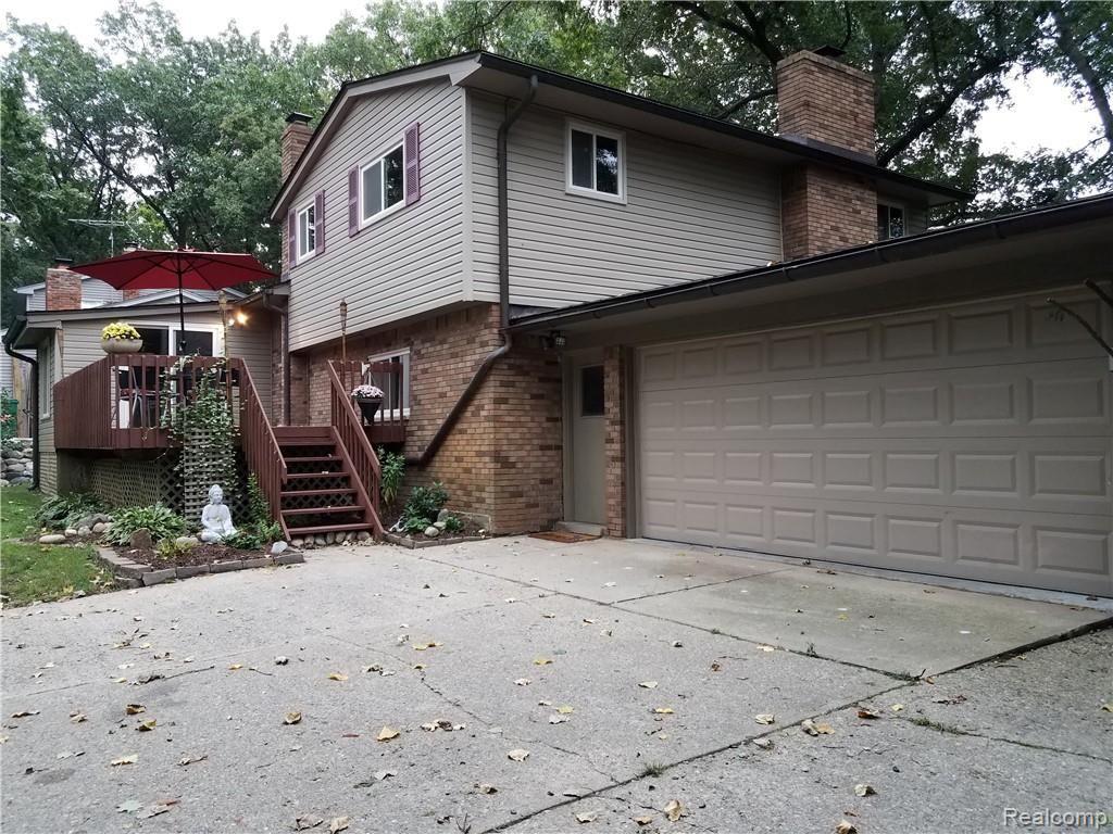 1195 Inca Trail Lake Orion, MI 48362 - Photo 62 of 62 received_342091913198633.jpeg