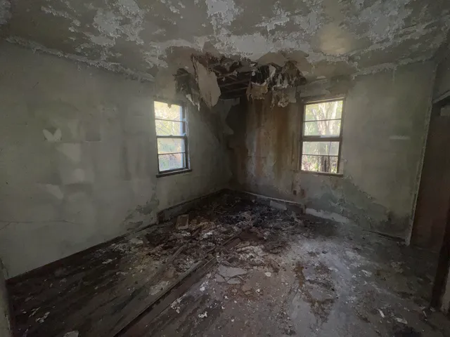 $169,900 | 2039 South Green Bay Road, Mount Pleasant, WI 53406