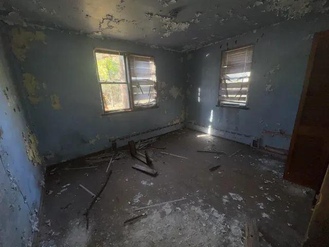 $169,900 | 2039 South Green Bay Road, Mount Pleasant, WI 53406