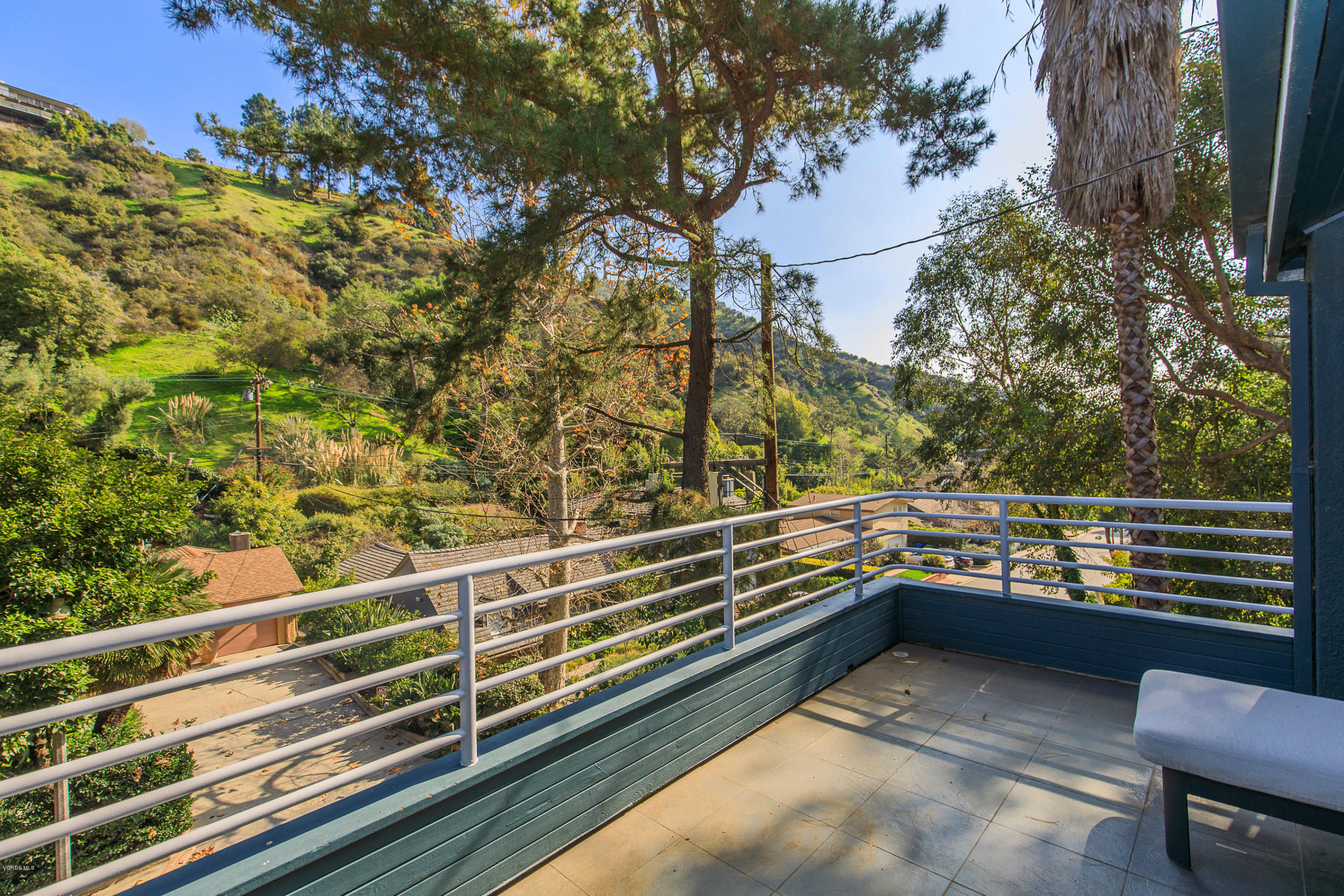 2001 Roscomare Road Los Angeles, CA 90077 - Photo 25 of 52 2001 Roscomare Rd Bel Air CA-print-055-0