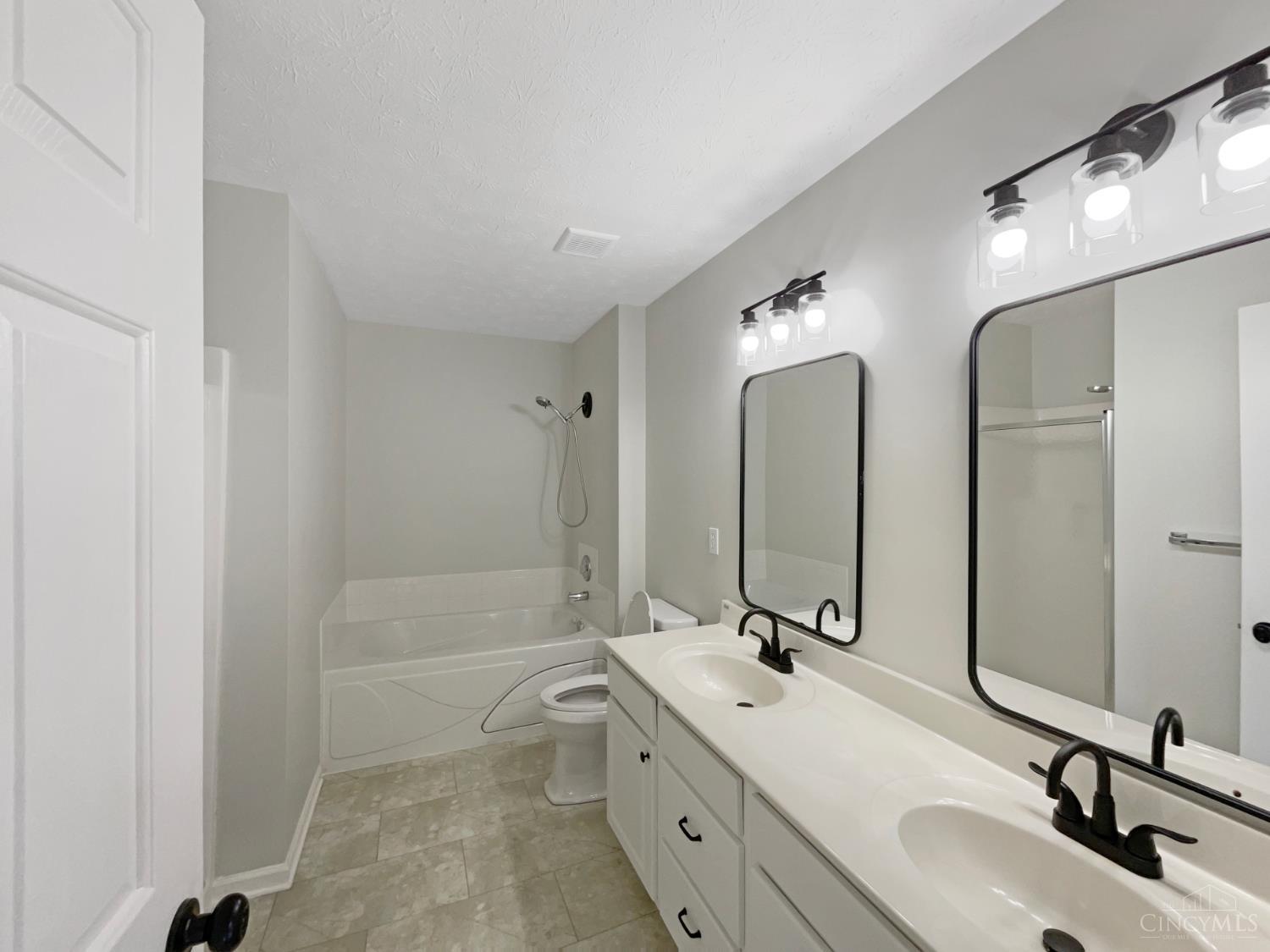 8339 Maineville Road Maineville, OH 45039 - Photo 14 of 24 Gallery Image 14