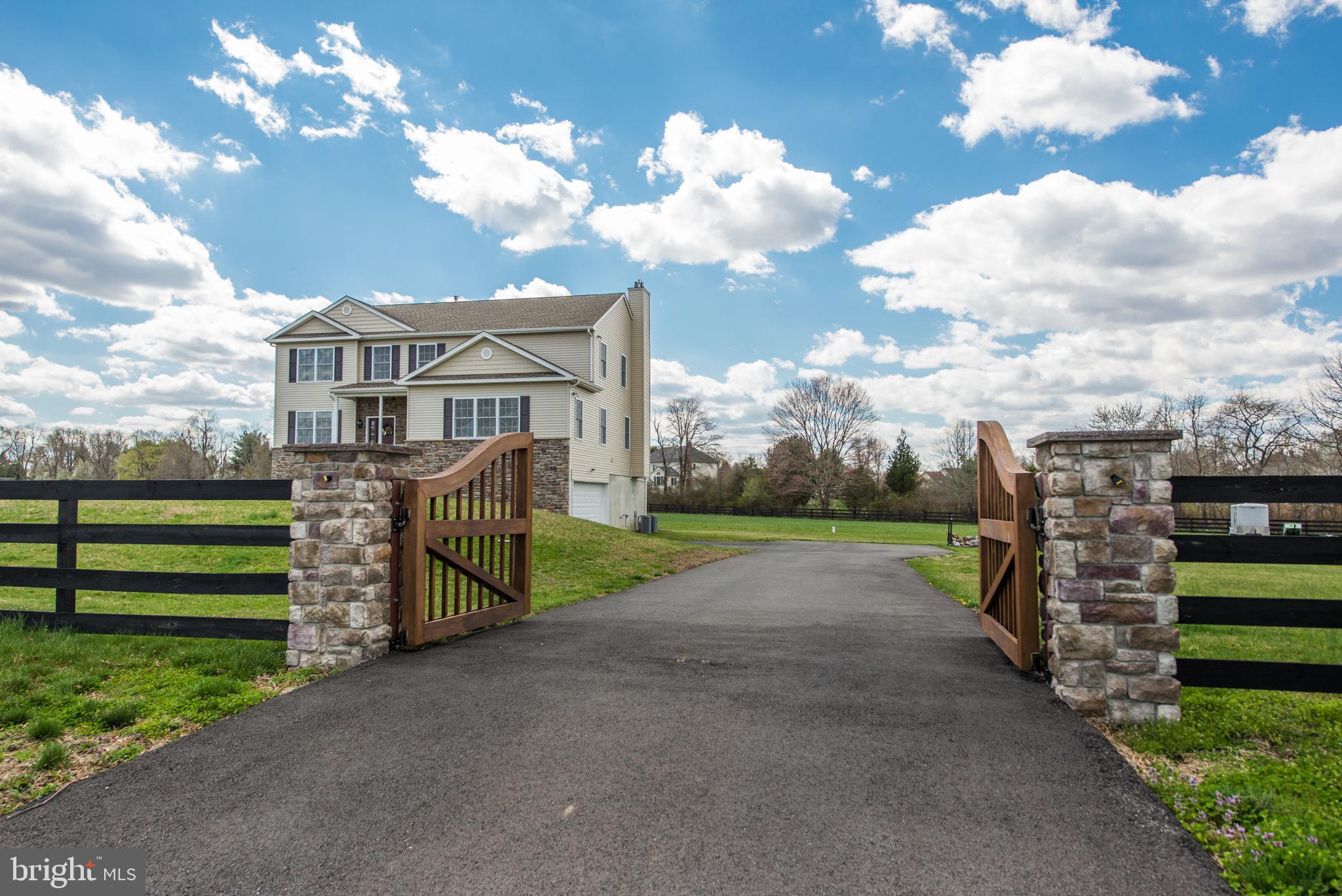 65 Island Road Columbus, NJ 08022 - Photo 1 of 39 Your 3 acre retreat