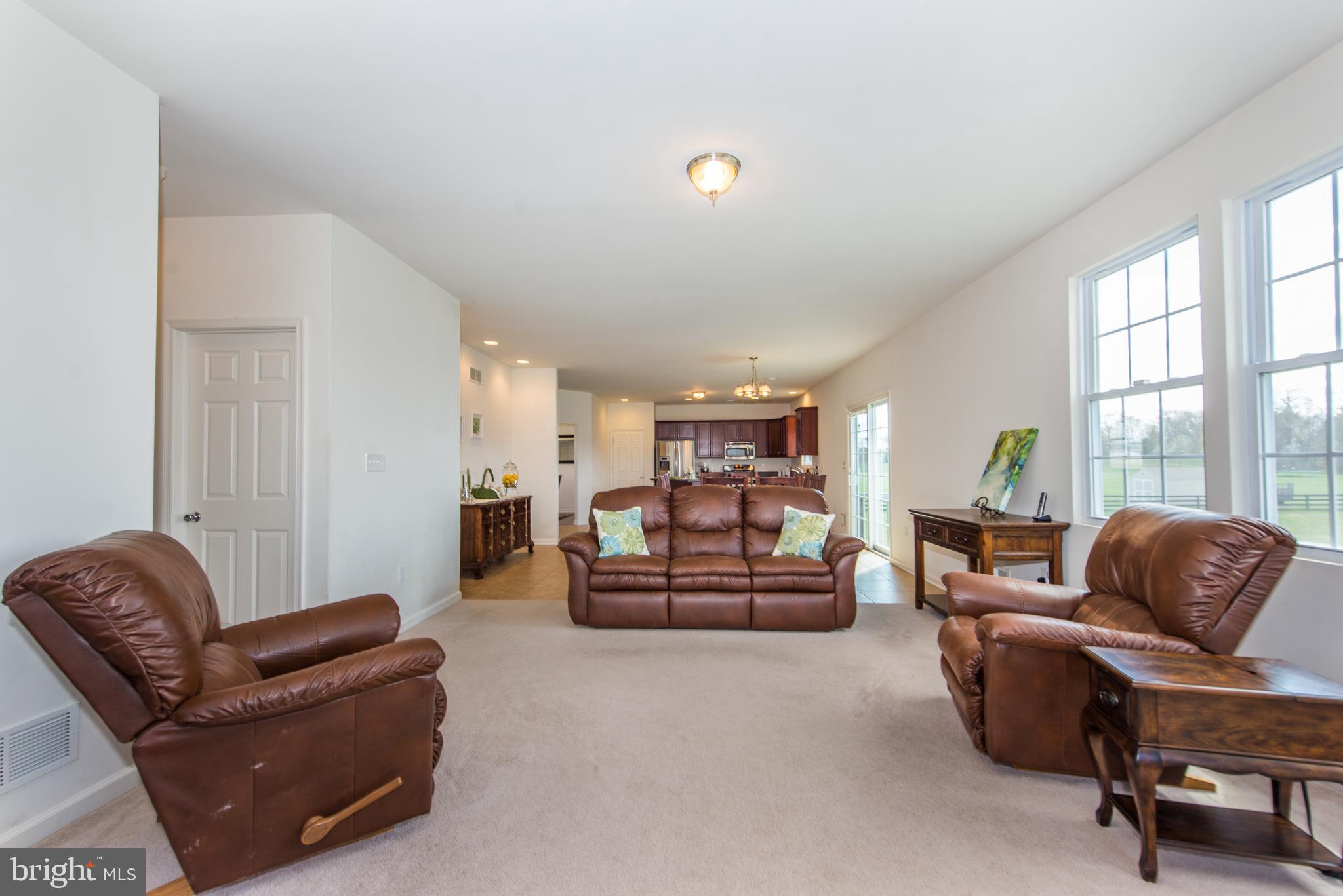 65 Island Road Columbus, NJ 08022 - Photo 13 of 39 TV Room