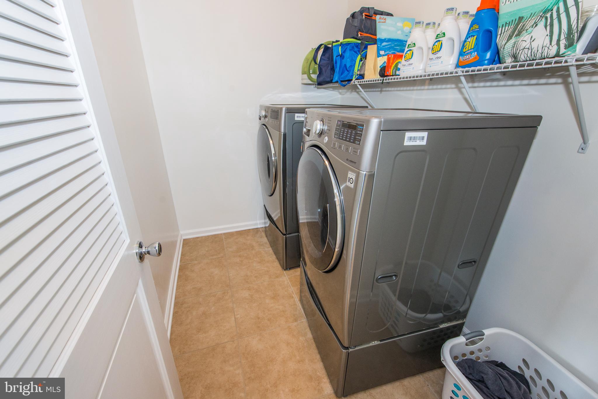 65 Island Road Columbus, NJ 08022 - Photo 17 of 39 Separate laundry room on first floor