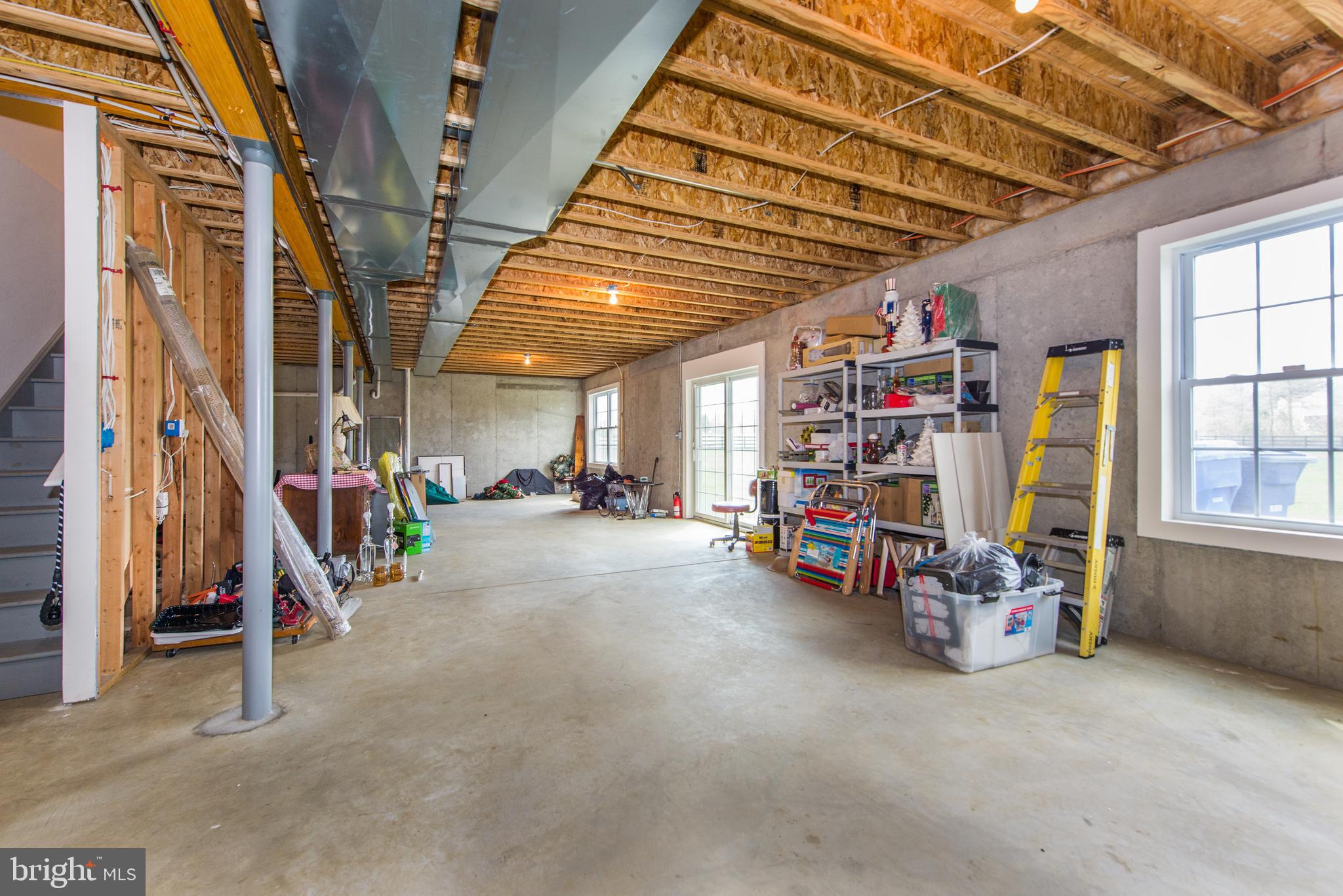 65 Island Road Columbus, NJ 08022 - Photo 30 of 39 Full walk out basement with sliders to the yard