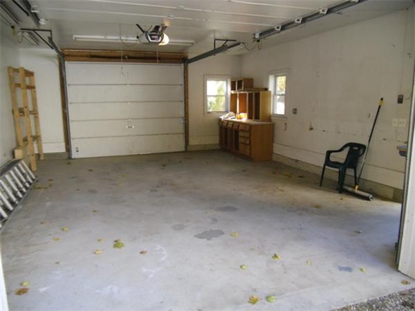 152 Main Street Russell, MA 01071 - Photo 18 of 19 Gallery Image 18