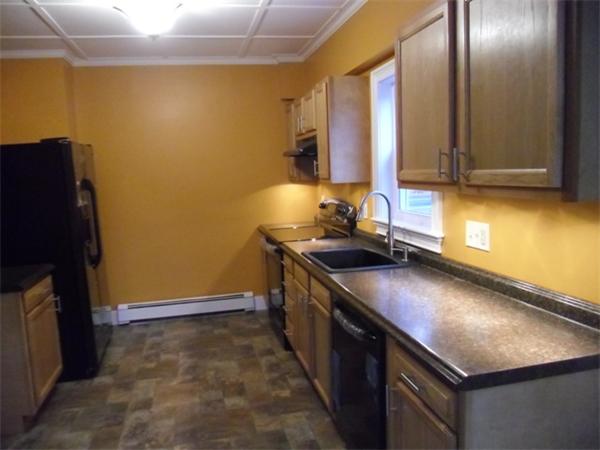 152 Main Street Russell, MA 01071 - Photo 6 of 19 Gallery Image 6