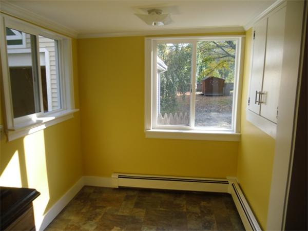 152 Main Street Russell, MA 01071 - Photo 7 of 19 Gallery Image 7