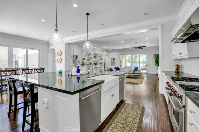 $10,500 | 54 Clifford, Irvine, CA 92618