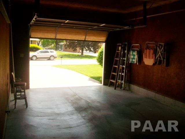 137 Harvester Road Canton, IL 61520 - Photo 17 of 35 Gallery Image 17