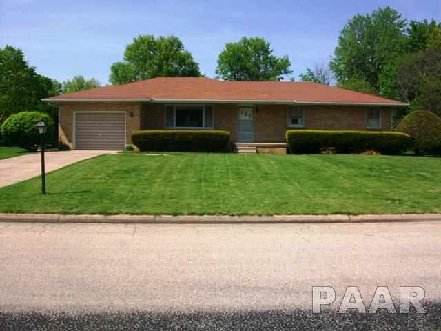 137 Harvester Road Canton, IL 61520 - Photo 2 of 35 Gallery Image 2