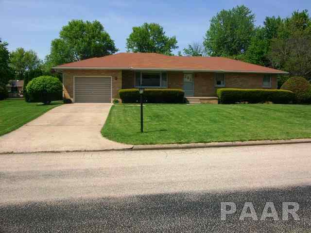 137 Harvester Road Canton, IL 61520 - Photo 3 of 35 Gallery Image 3