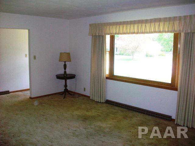 137 Harvester Road Canton, IL 61520 - Photo 6 of 35 Gallery Image 6