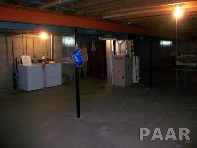 137 Harvester Road Canton, IL 61520 - Photo 7 of 35 Gallery Image 7