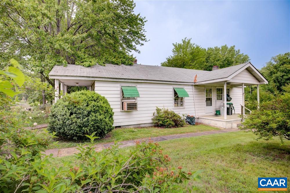 305 Harris Road Charlottesville, VA 22903 - Photo 8 of 10 Gallery Image 8