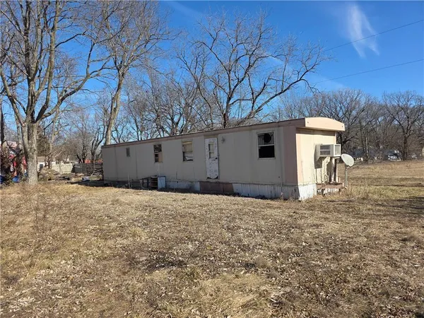 $15,000 | 131 South 8th Street, Quenemo, KS 66528