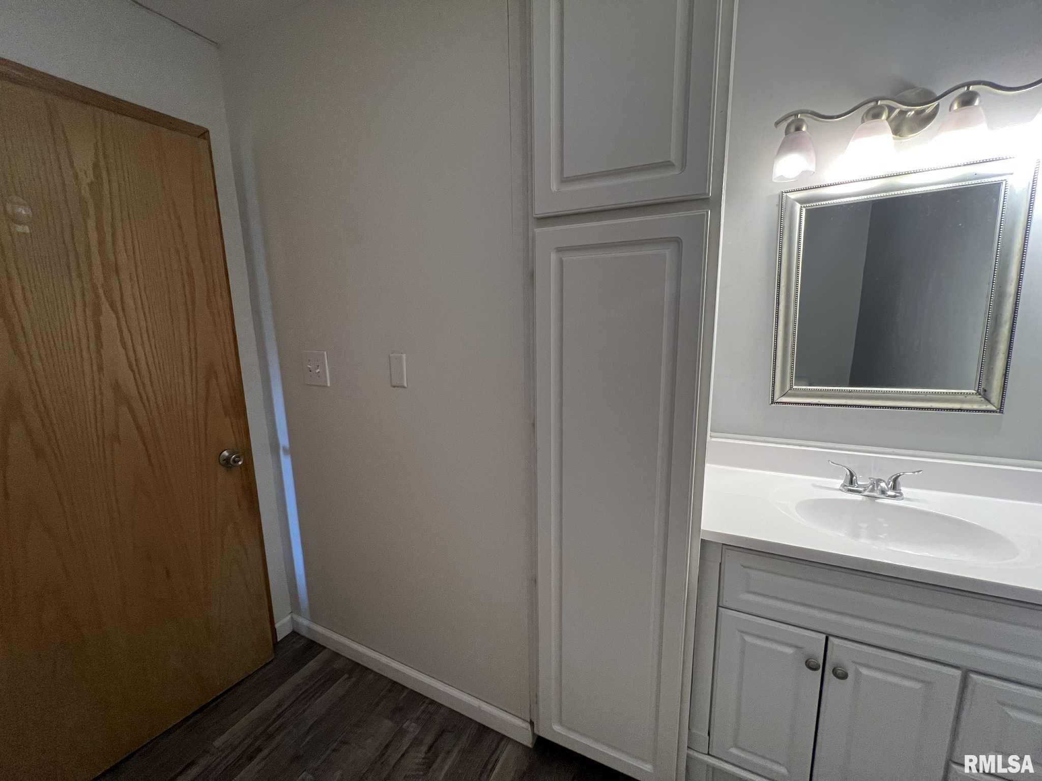 101 West Barsi Boulevard Macomb, IL 61455 - Photo 15 of 25