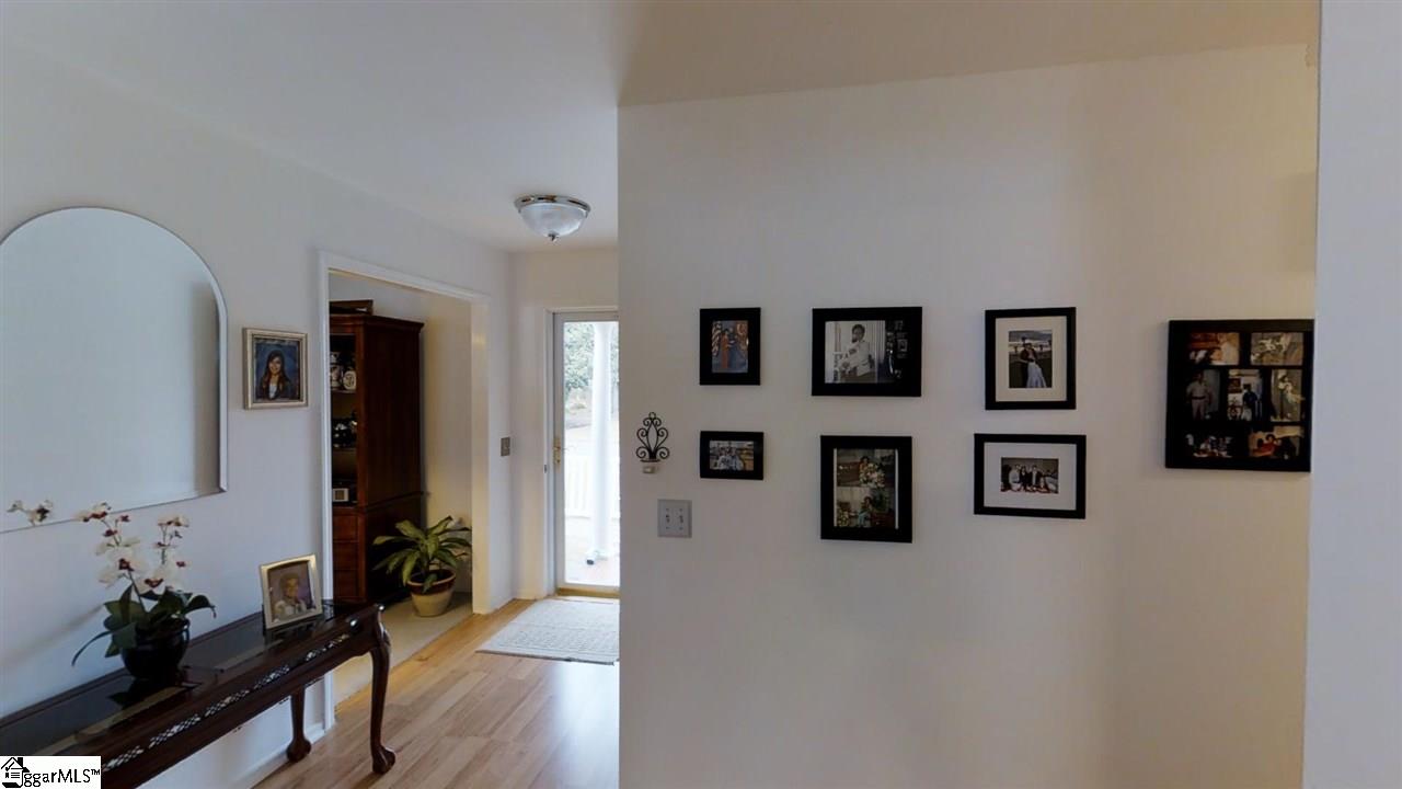 17 Owens Road, Unit A Taylors, SC 29687 - Photo 5 of 36 Gallery Image 5