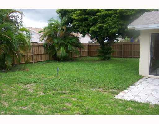 9404 Affirmed Lane Boca Raton, FL 33496 - Photo 2 of 11 Patio/Deck