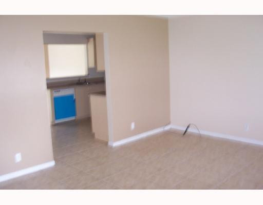 9404 Affirmed Lane Boca Raton, FL 33496 - Photo 5 of 11 Kitchen
