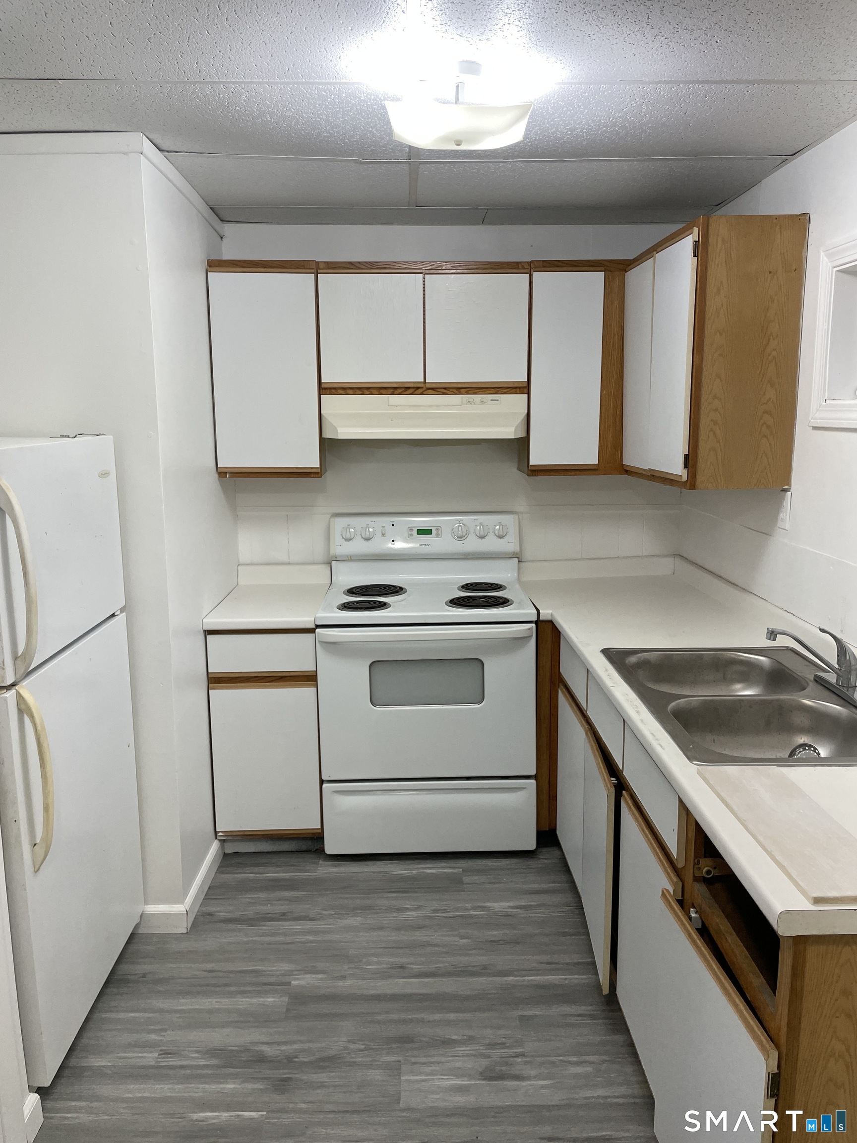 166 Main Street, Unit 1 Deep River, CT 06417 - Photo 3 of 8