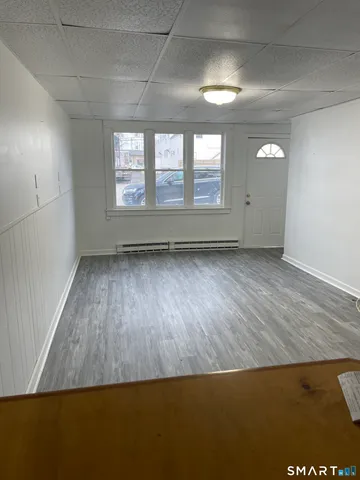 $1,550 | 166 Main Street, Unit 1, Deep River, CT 06417