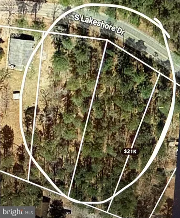 a picture of a tennis court