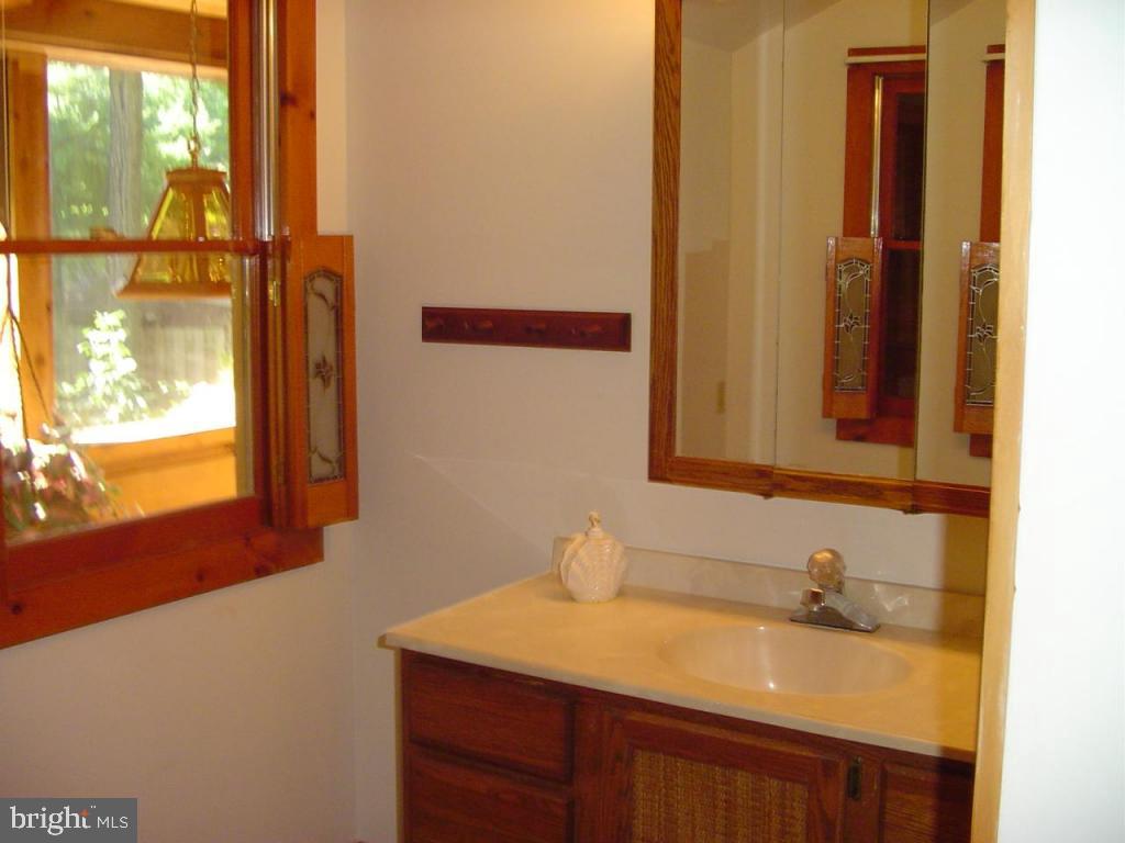 3665 Elizabethtown Road Manheim, PA 17545 - Photo 4 of 23