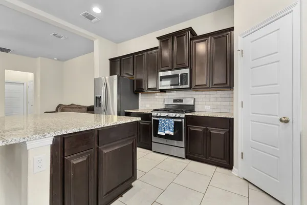 $340,000 | 2210 Dillon Pond Lane, Unit B, Pflugerville, TX 78660
