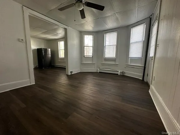 $1,200 | 6 Sullivan Avenue, Unit 2, Port Jervis, NY 12771