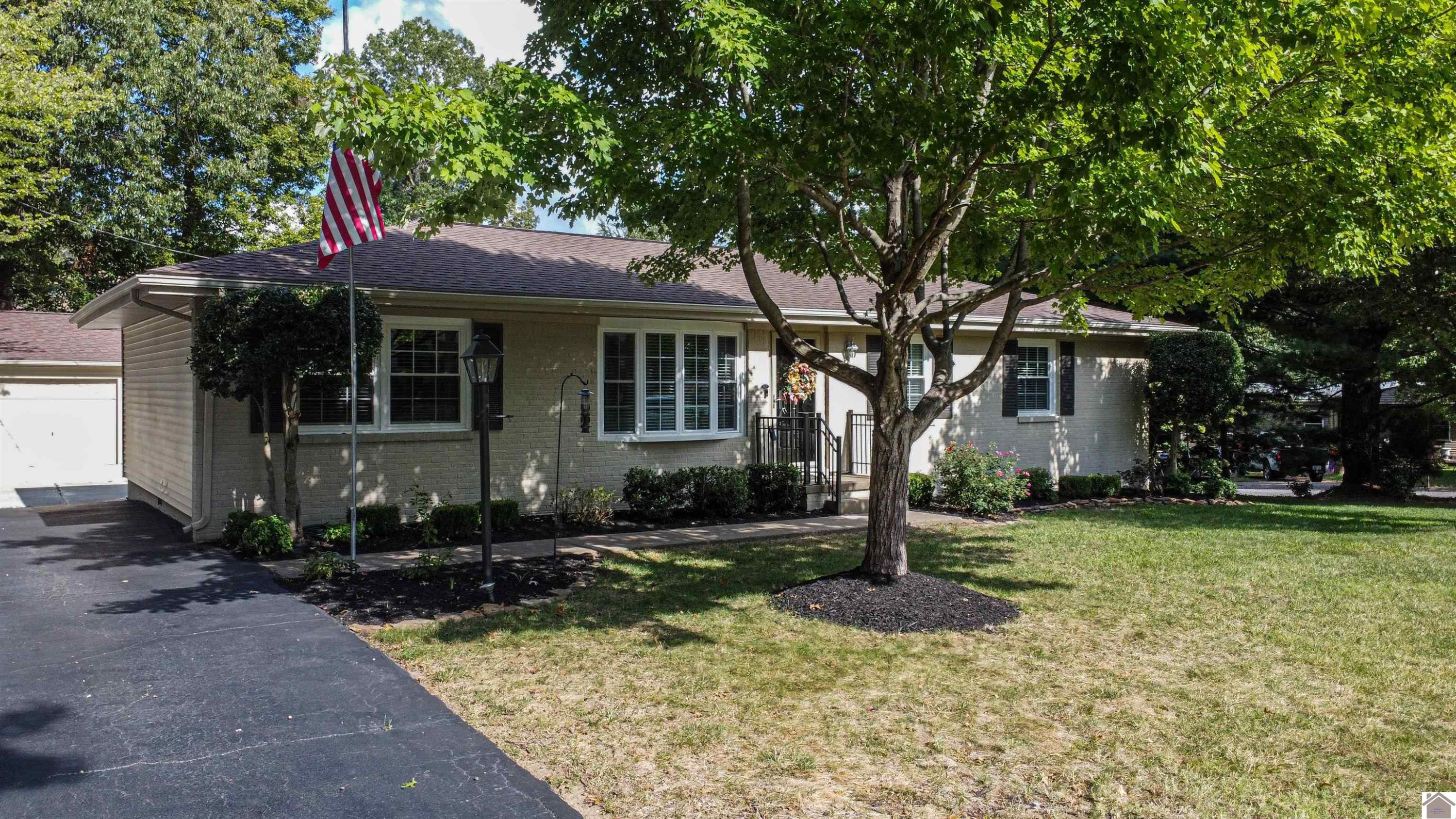 1218 Piedmont Road Paducah, KY 42001 - Photo 2 of 33 Photo 2