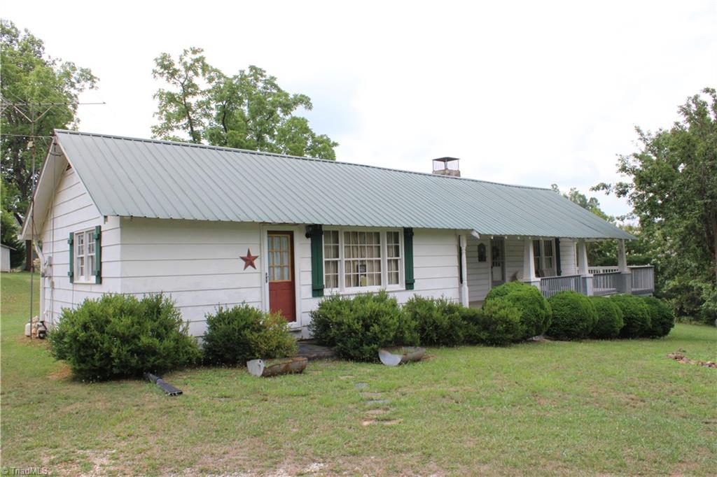 2541 Collinstown Road Westfield, NC 27053 - Photo 10 of 50