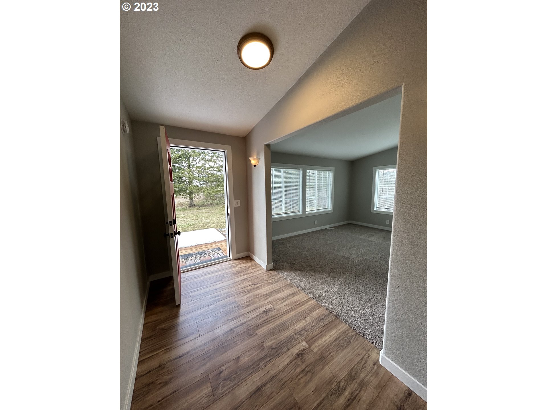 25192 South Mountain View Road Colton, OR 97017 - Photo 23 of 30 Entrance/Foyer