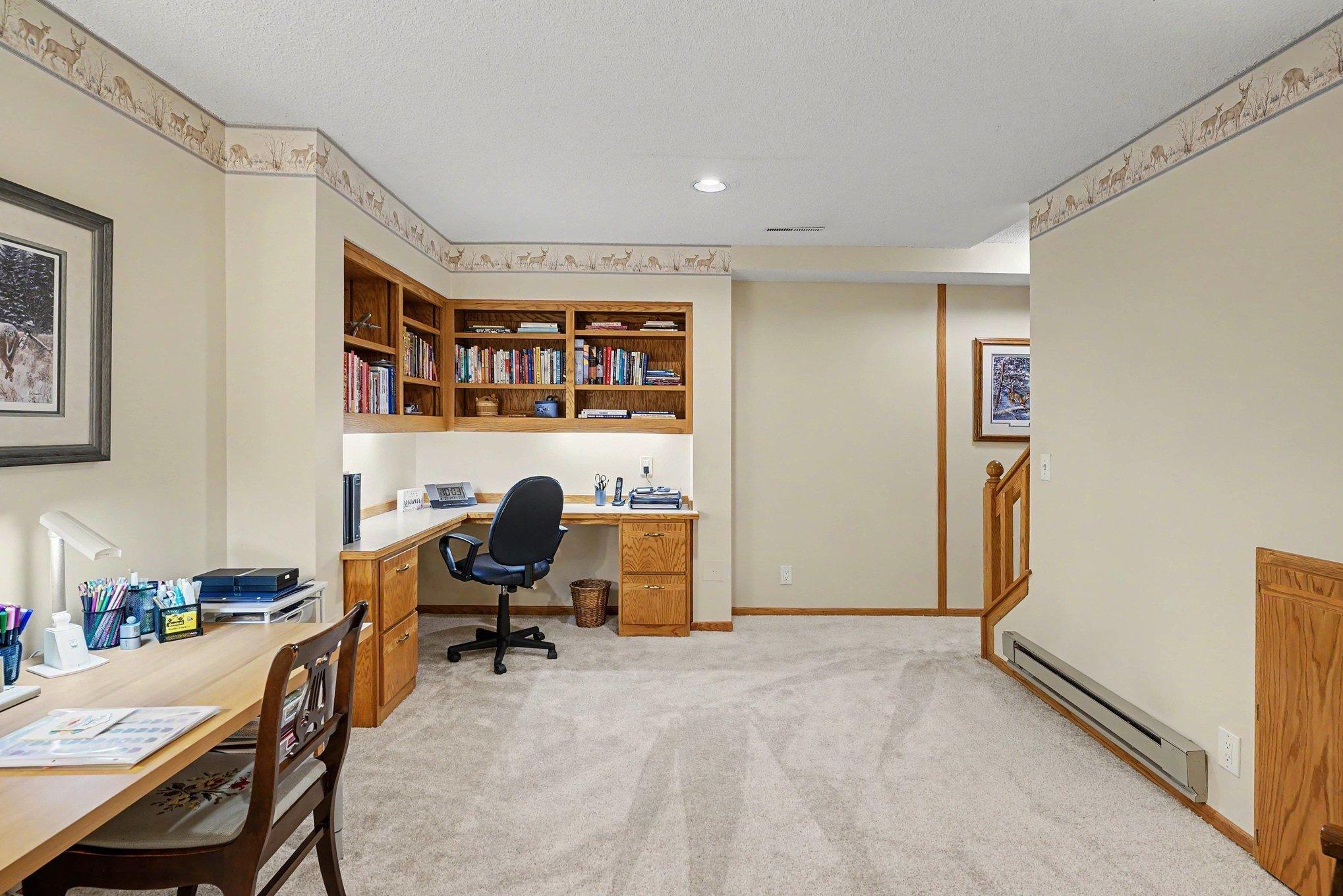 7016 Beacon Circle Eden Prairie, MN 55346 - Photo 23 of 34