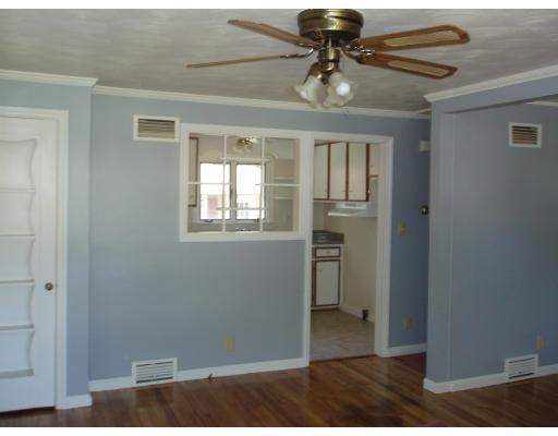 26 Ogden Street Springfield, MA 01151 - Photo 4 of 9 Gallery Image 4