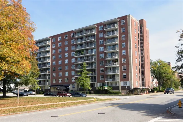 $375,000 | 80 Salisbury Street, Unit 206, Worcester, MA 01609