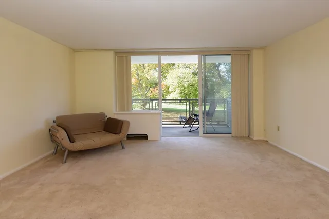 $375,000 | 80 Salisbury Street, Unit 206, Worcester, MA 01609