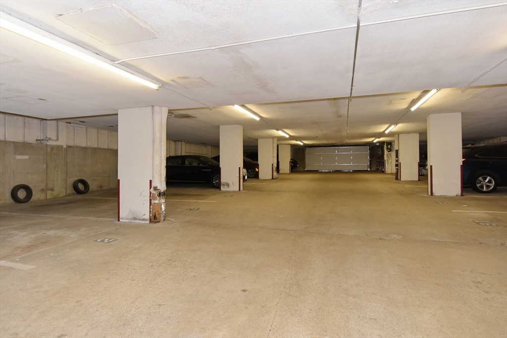 80 Salisbury Street, Unit 206 Worcester, MA 01609 - Photo 29 of 32